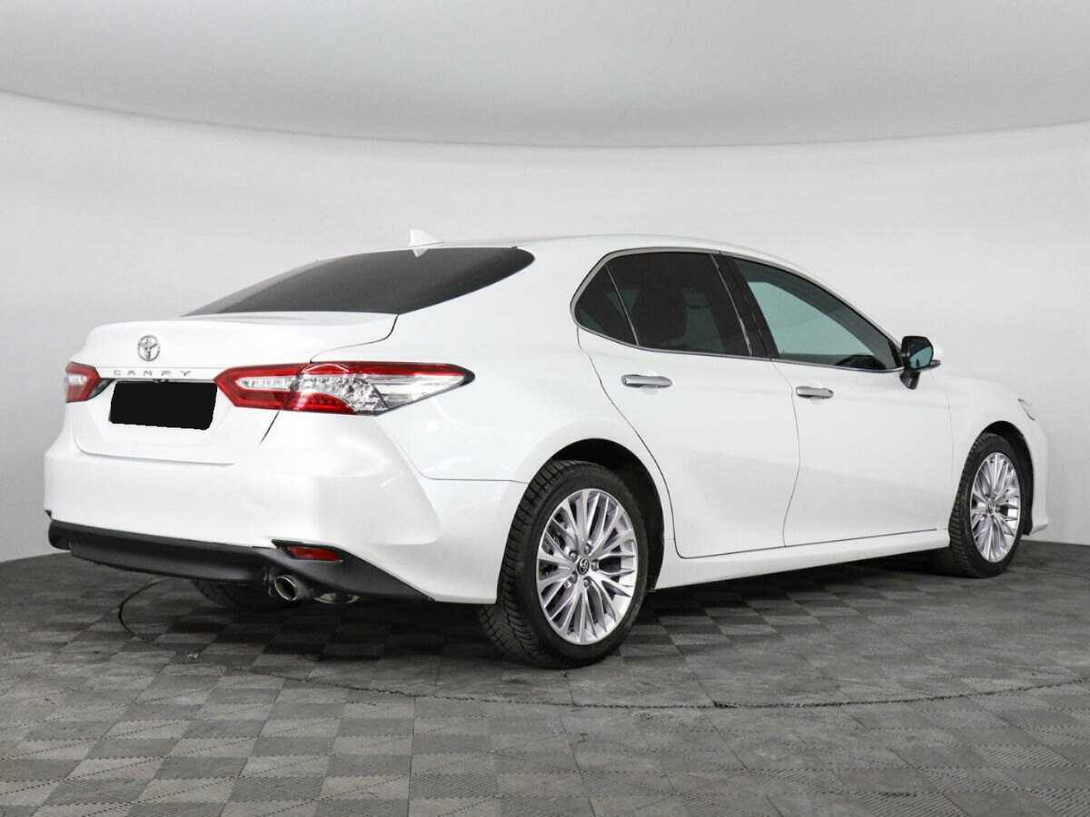 Toyota Camry 2020 года с пробегом. Фото: #4