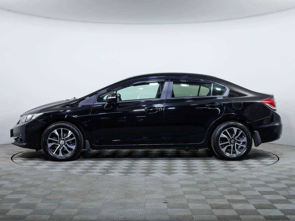 Honda Civic 2013 года с пробегом. Фото: #6