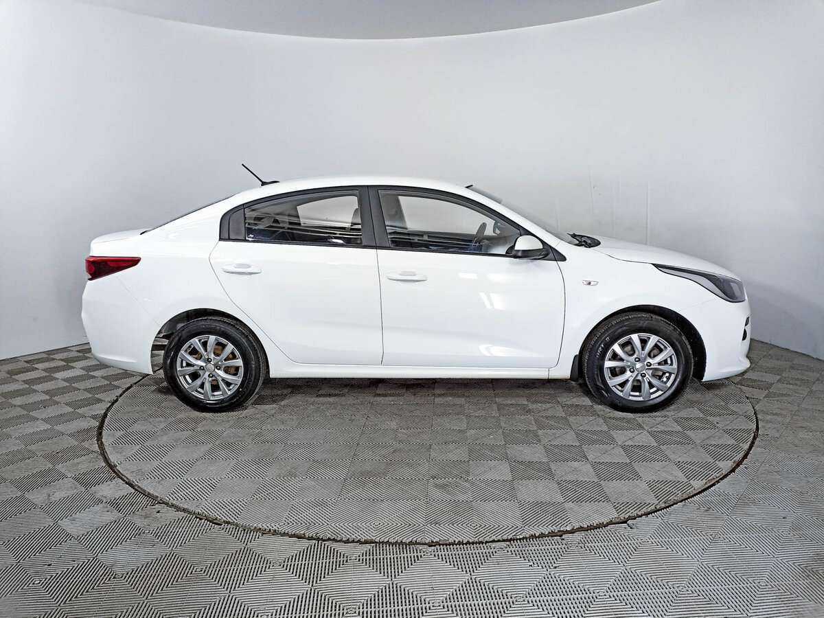 Kia Rio 2018 года с пробегом. Фото: #3