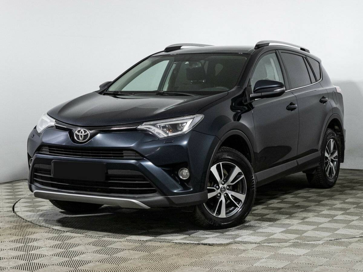 Toyota RAV4 2018 года с пробегом. Посмотреть фото