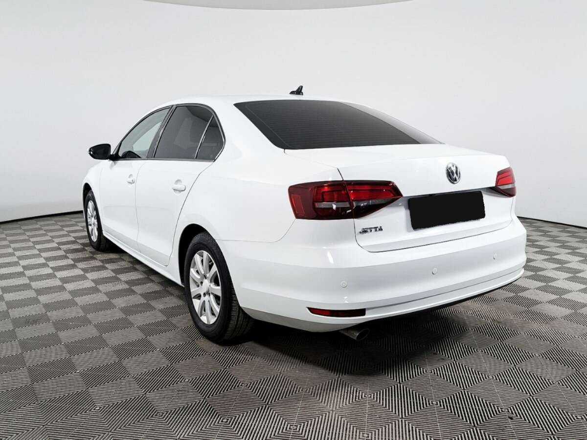 Volkswagen Jetta 2018 года с пробегом. Фото: #5