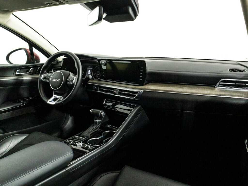 Kia K5 2022 года с пробегом. Фото: #9
