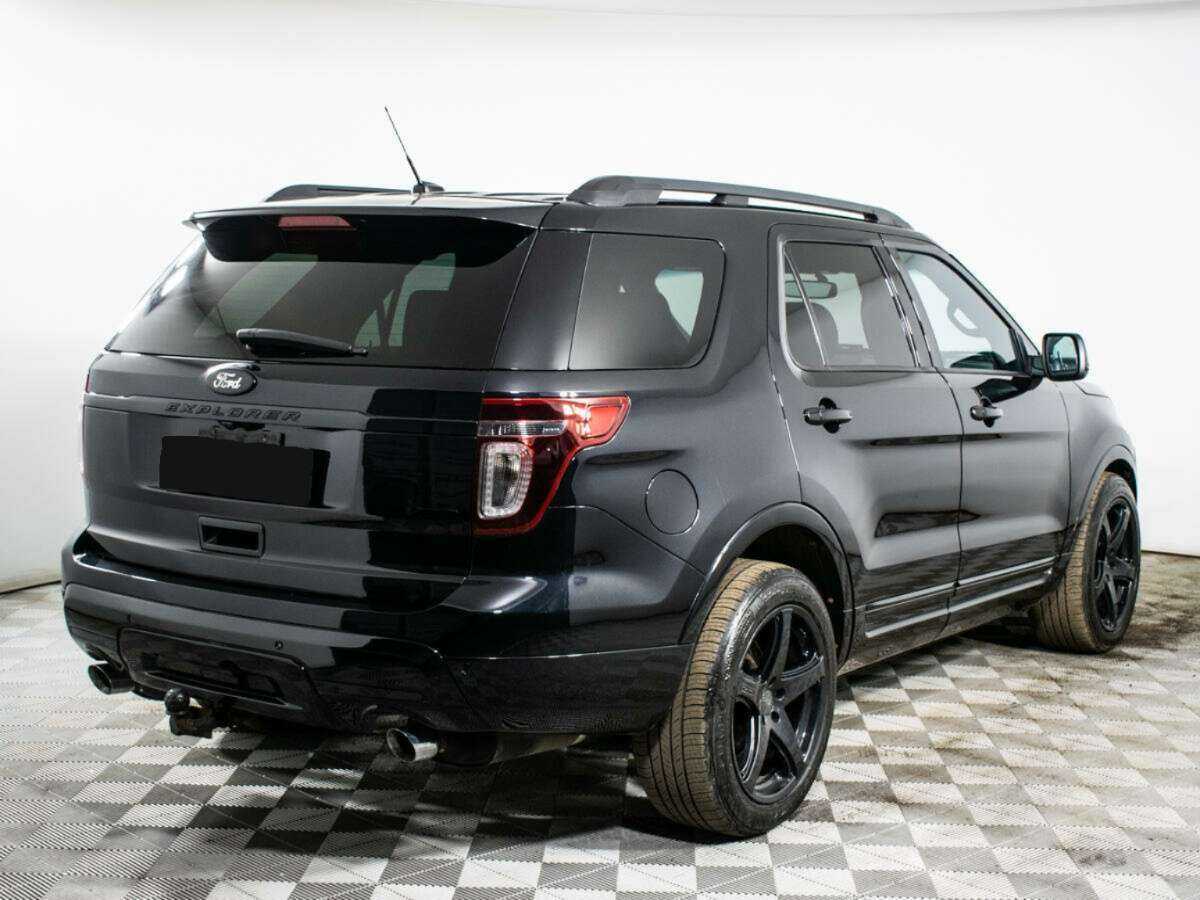 Ford Explorer 2013 года с пробегом. Фото: #3