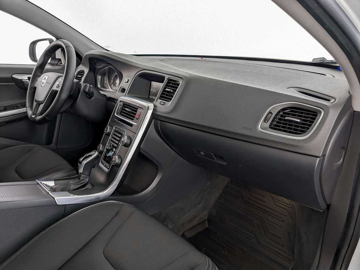 Volvo S60 2015 года с пробегом. Фото: #8