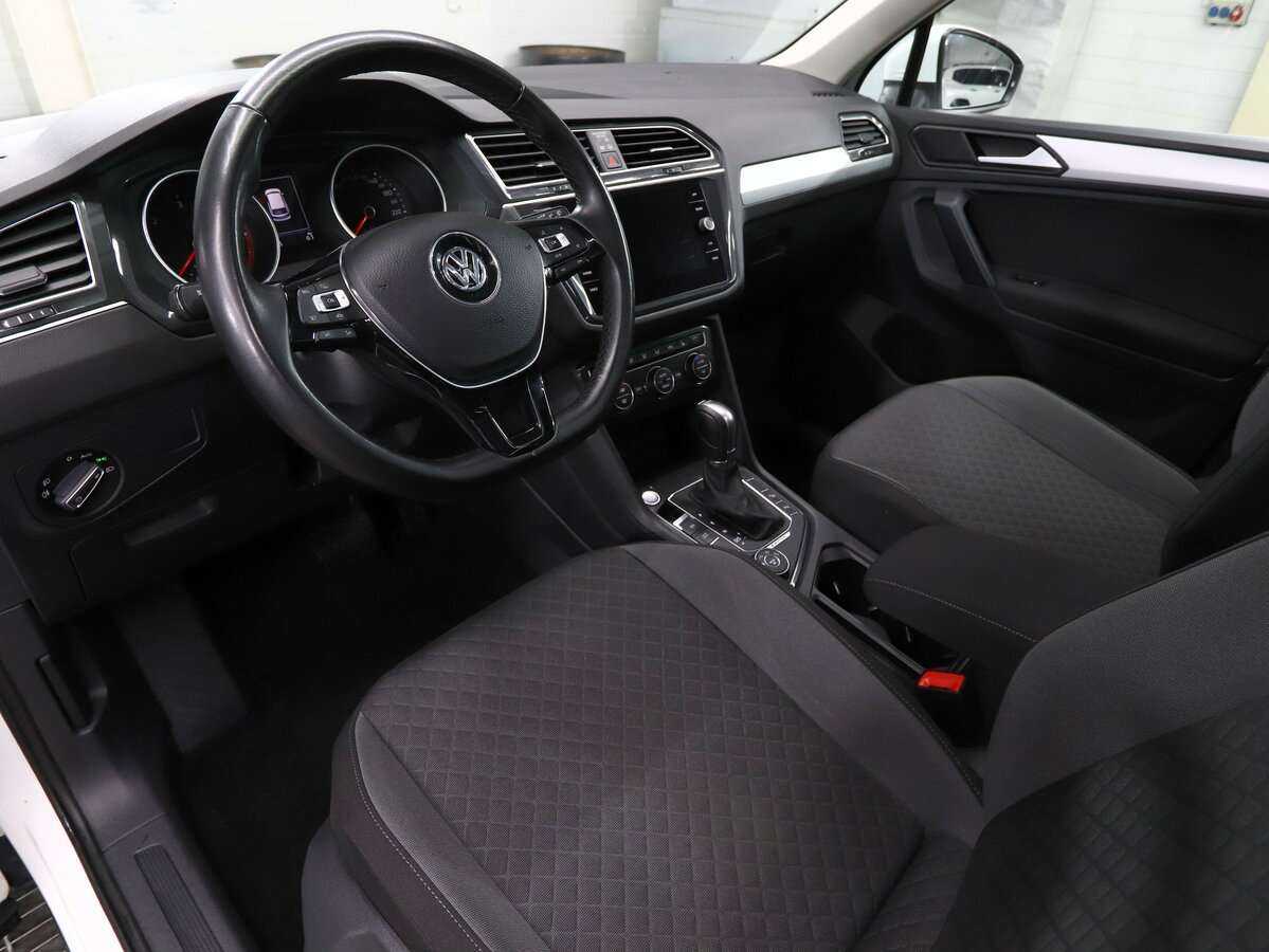 Volkswagen Tiguan 2018 года с пробегом. Фото: #7