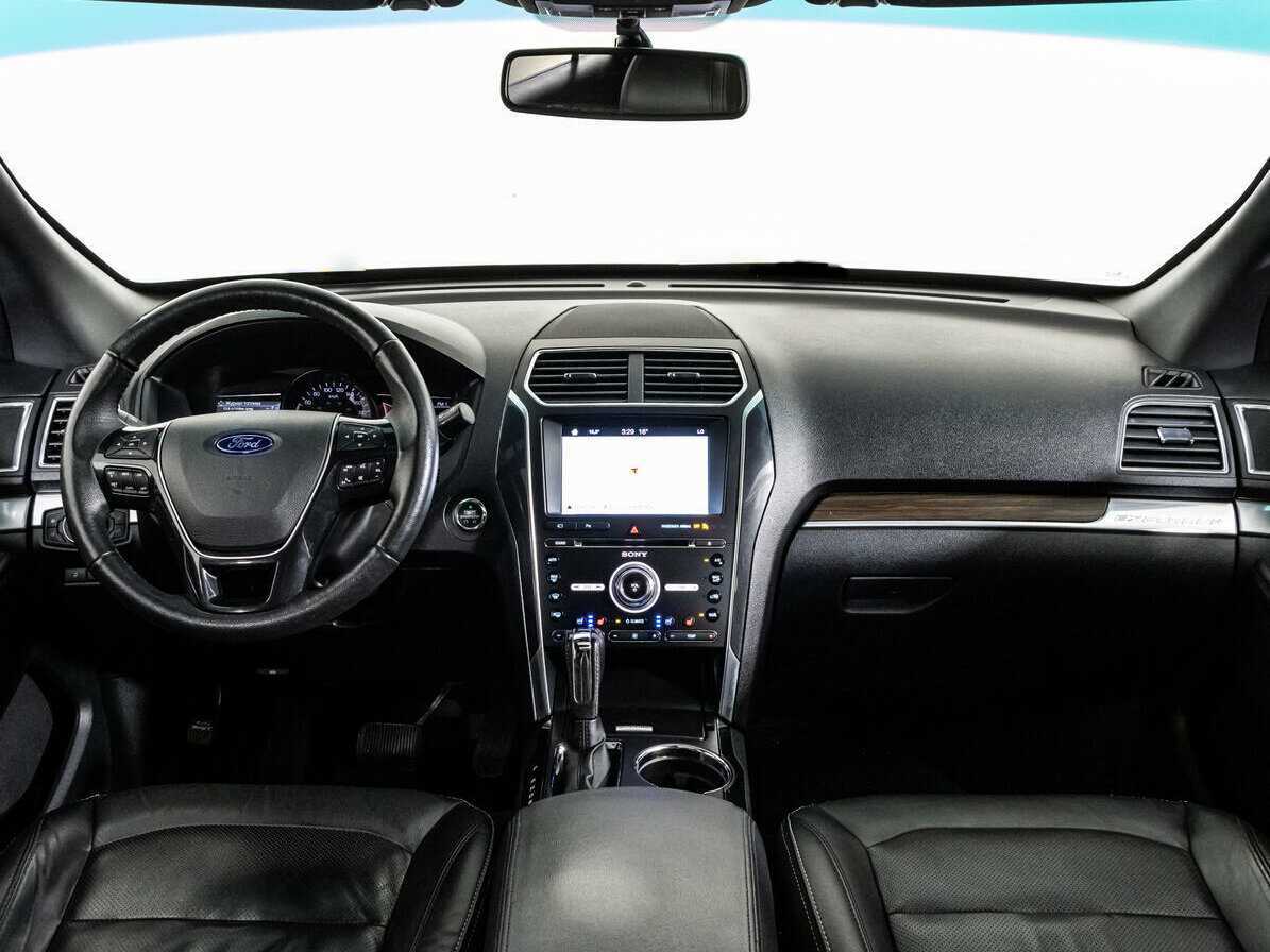 Ford Explorer 2016 года с пробегом. Фото: #7