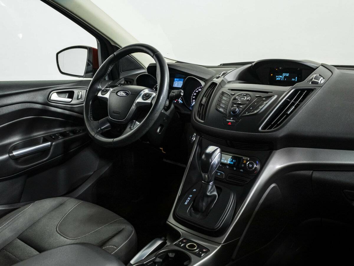 Ford Kuga 2015 года с пробегом. Фото: #7