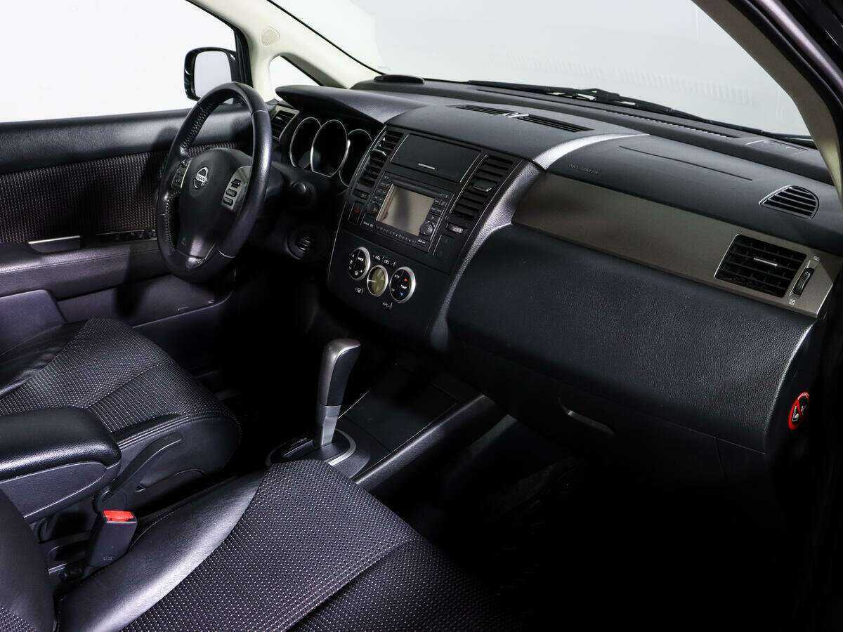 Nissan Tiida 2012 года с пробегом. Фото: #8