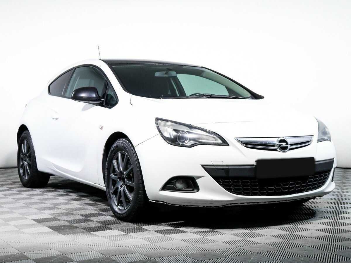 Opel Astra 2013 года с пробегом. Фото: #2