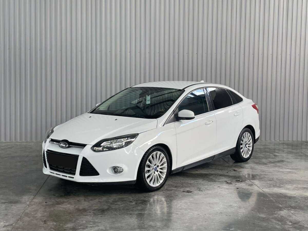 Ford Focus 2013 года с пробегом. Посмотреть фото