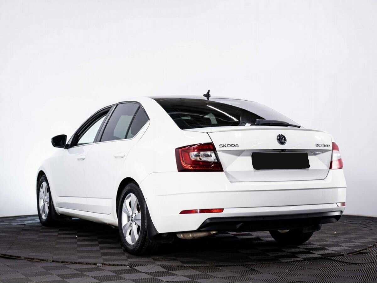 Skoda Octavia 2017 года с пробегом. Фото: #3