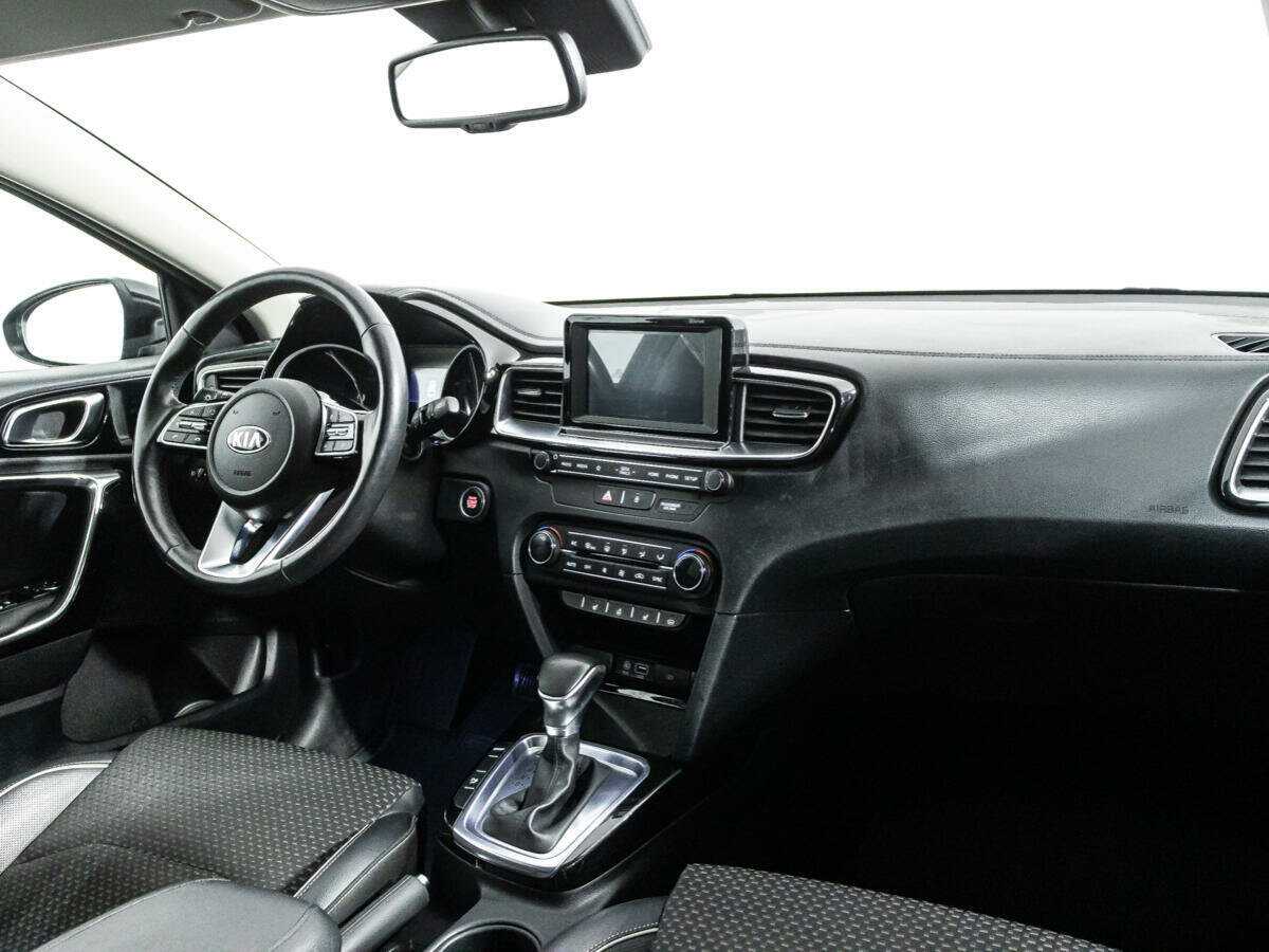 Kia Ceed 2019 года с пробегом. Фото: #8