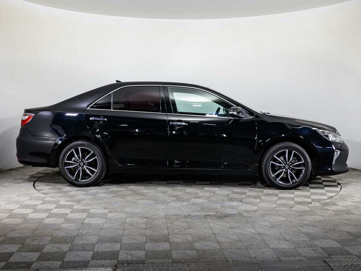 Toyota Camry 2017 года с пробегом. Фото: #3