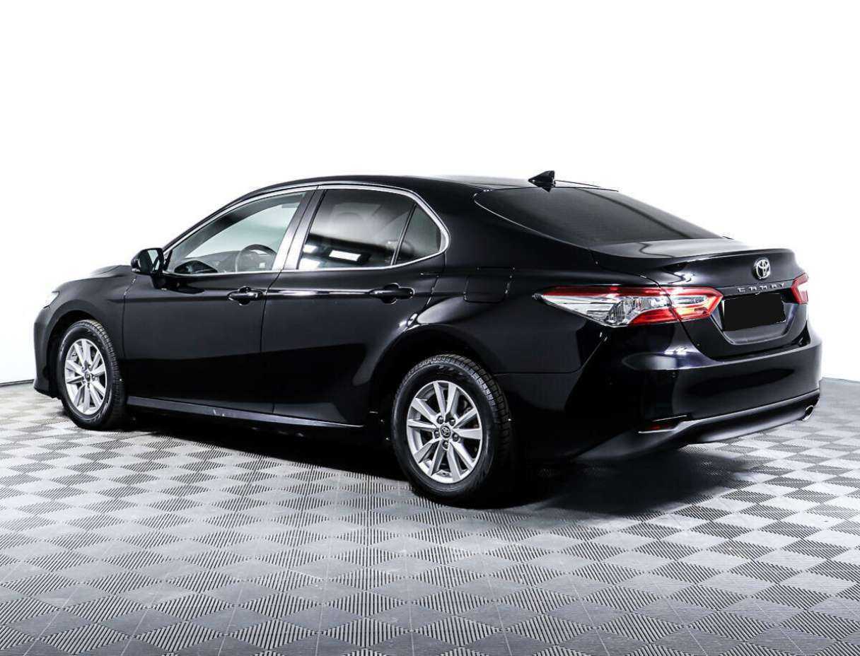 Toyota Camry 2020 года с пробегом. Фото: #4