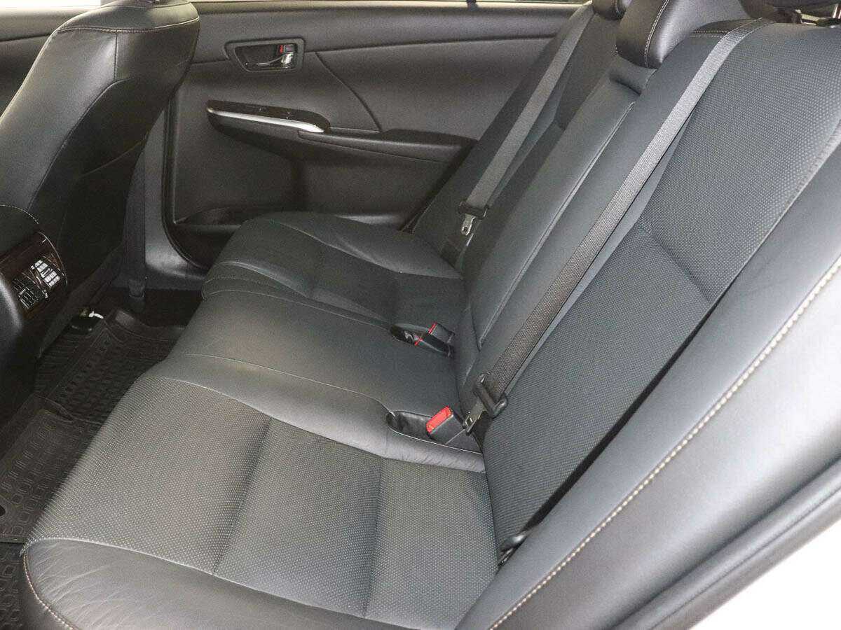 Toyota Camry 2018 года с пробегом. Фото: #8