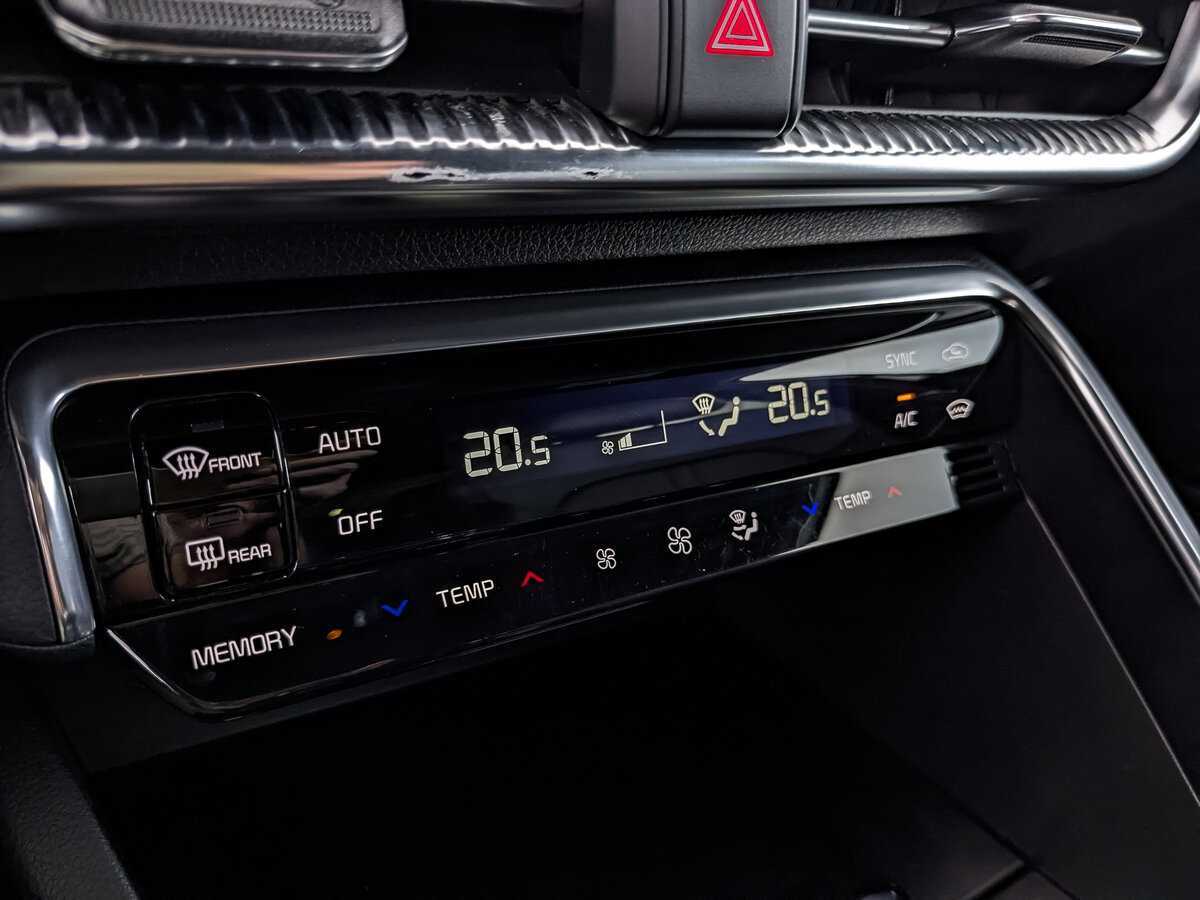 Kia K5 2021 года с пробегом. Фото: #20