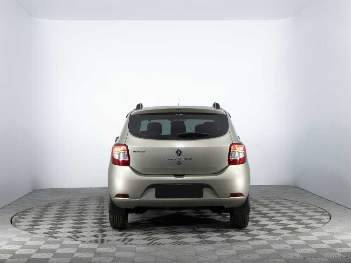 Renault Sandero 2015 года с пробегом. Фото: #5