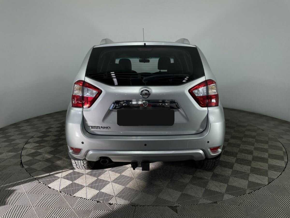 Nissan Terrano 2018 года с пробегом. Фото: #2