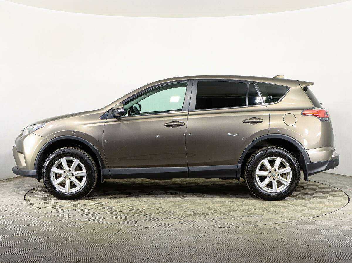 Toyota RAV4 2017 года с пробегом. Фото: #7