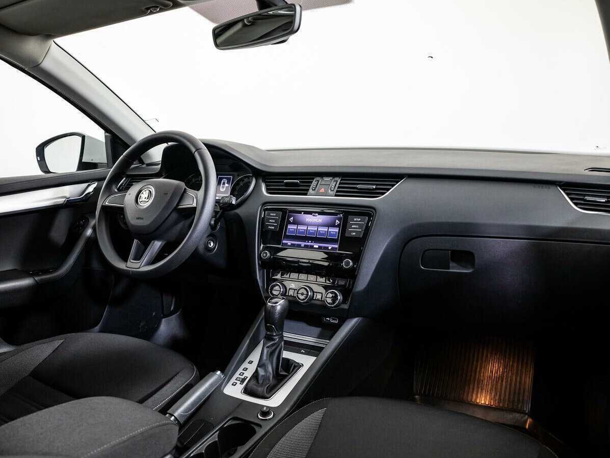 Skoda Octavia 2019 года с пробегом. Фото: #8