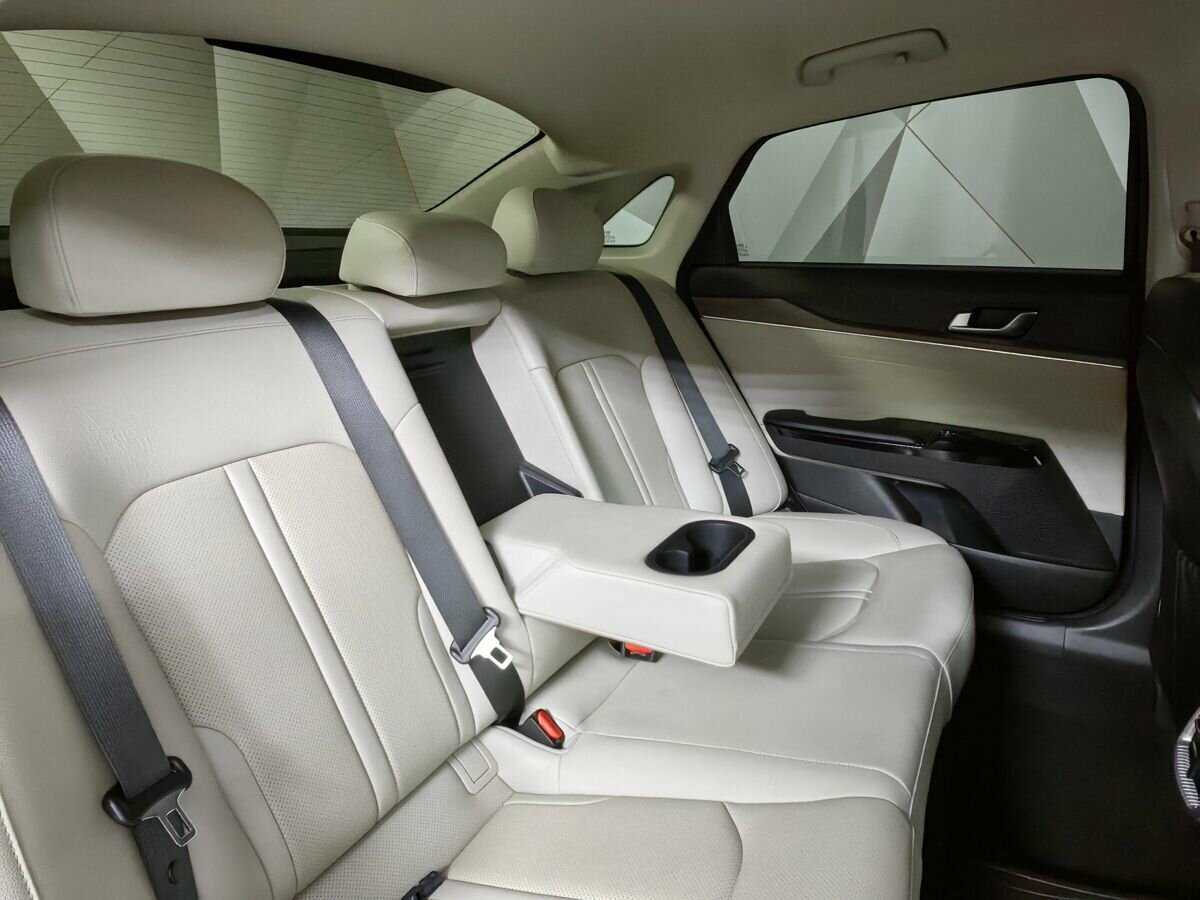 Kia K5 2020 года с пробегом. Фото: #12