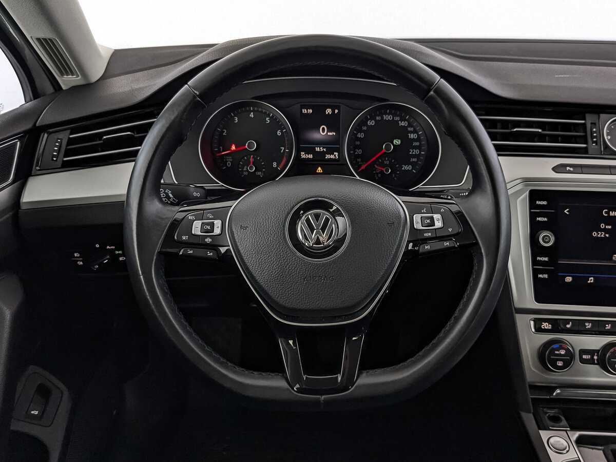 Volkswagen Passat 2019 года с пробегом. Фото: #21