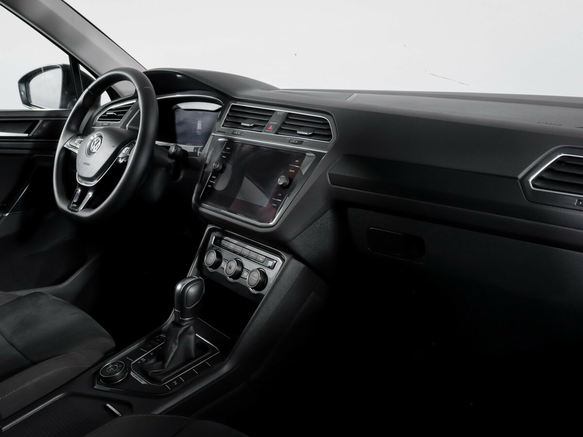 Volkswagen Tiguan 2018 года с пробегом. Фото: #6