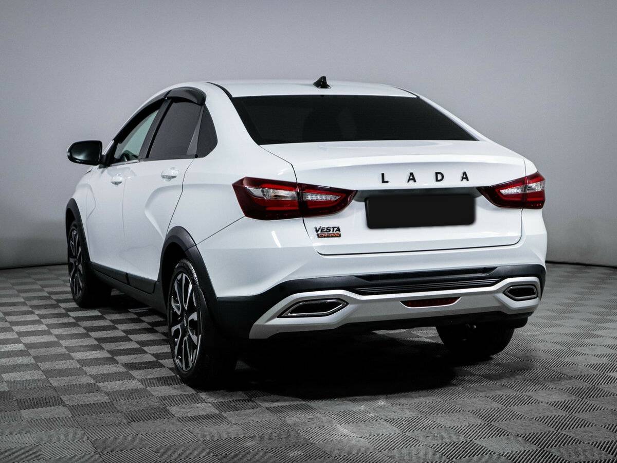 Lada (ВАЗ) Vesta 2023 года с пробегом. Фото: #5