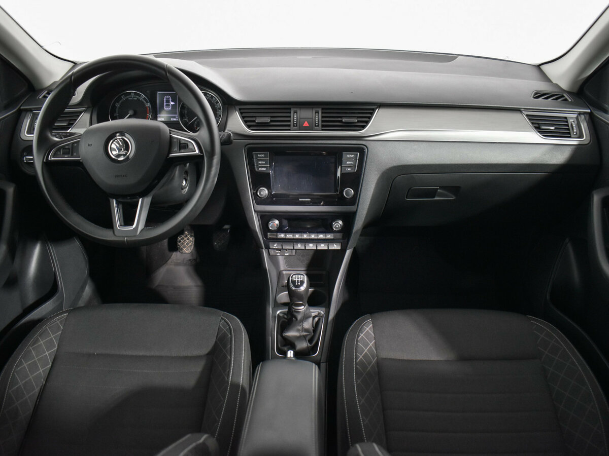 Skoda Rapid 2017 года с пробегом. Фото: #12
