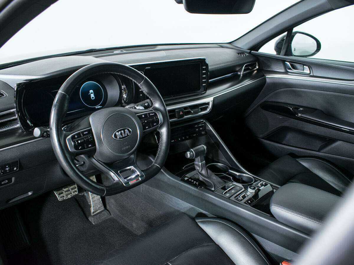 Kia K5 2021 года с пробегом. Фото: #12