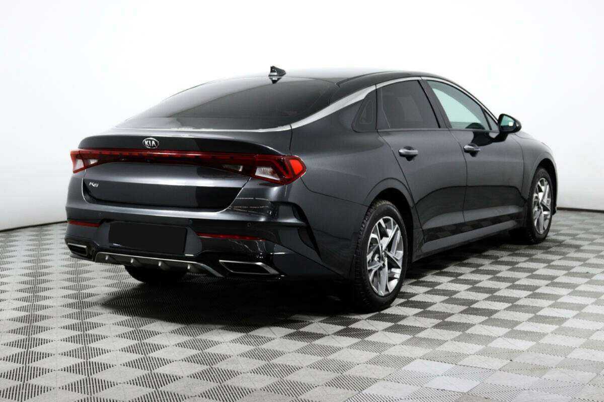 Kia K5 2021 года с пробегом. Фото: #4