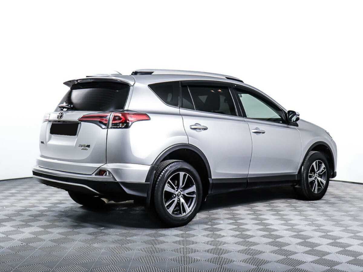 Toyota RAV4 2019 года с пробегом. Фото: #4