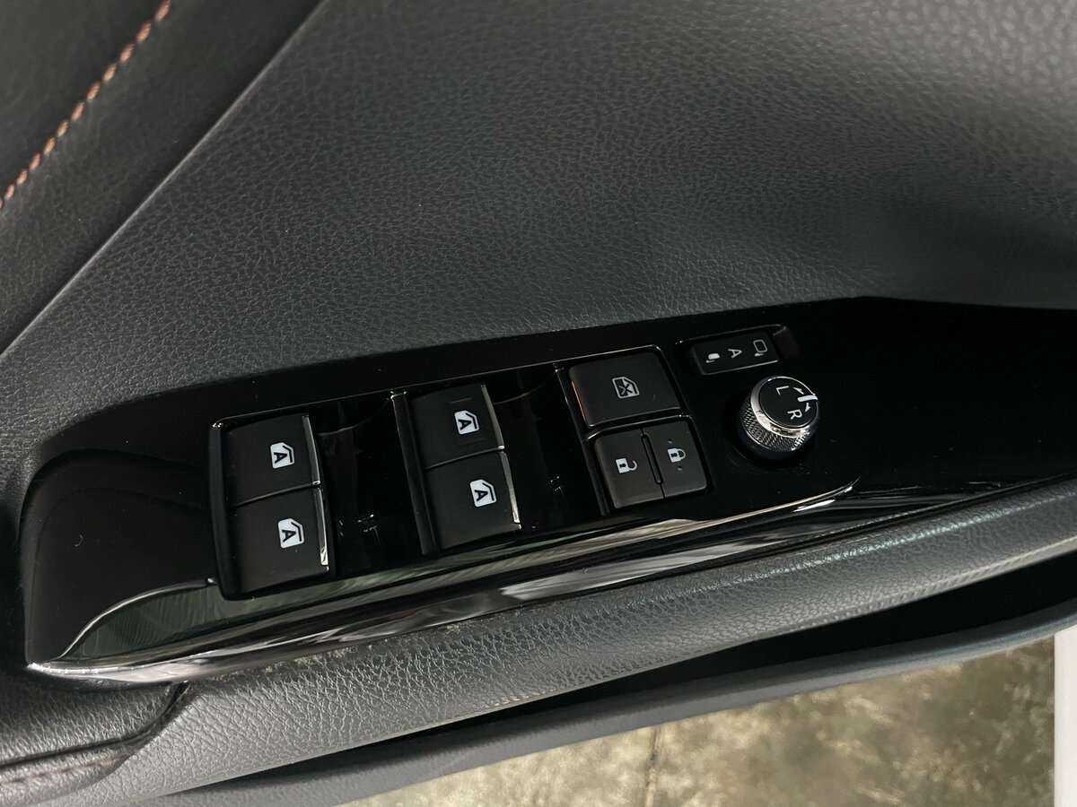 Toyota Camry 2018 года с пробегом. Фото: #21