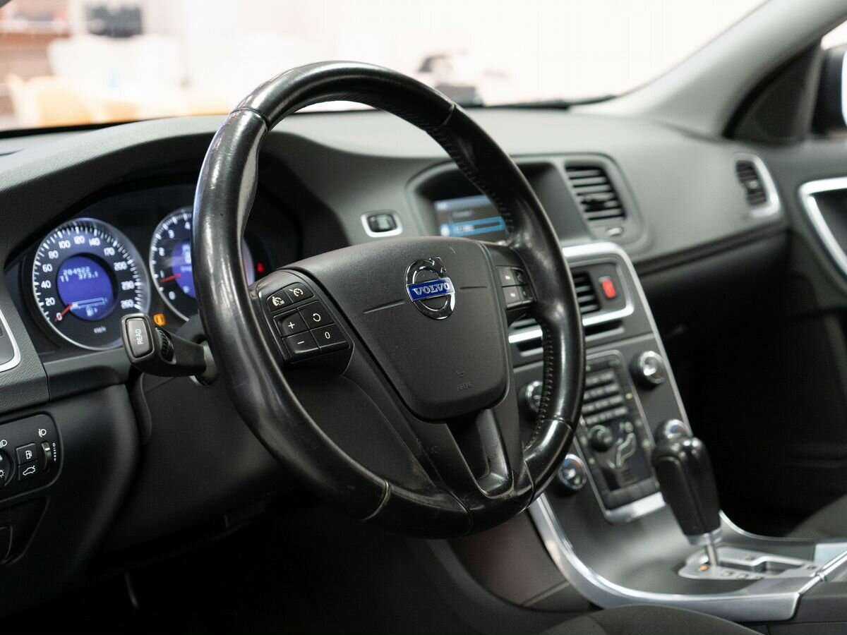 Volvo S60 2012 года с пробегом. Фото: #4
