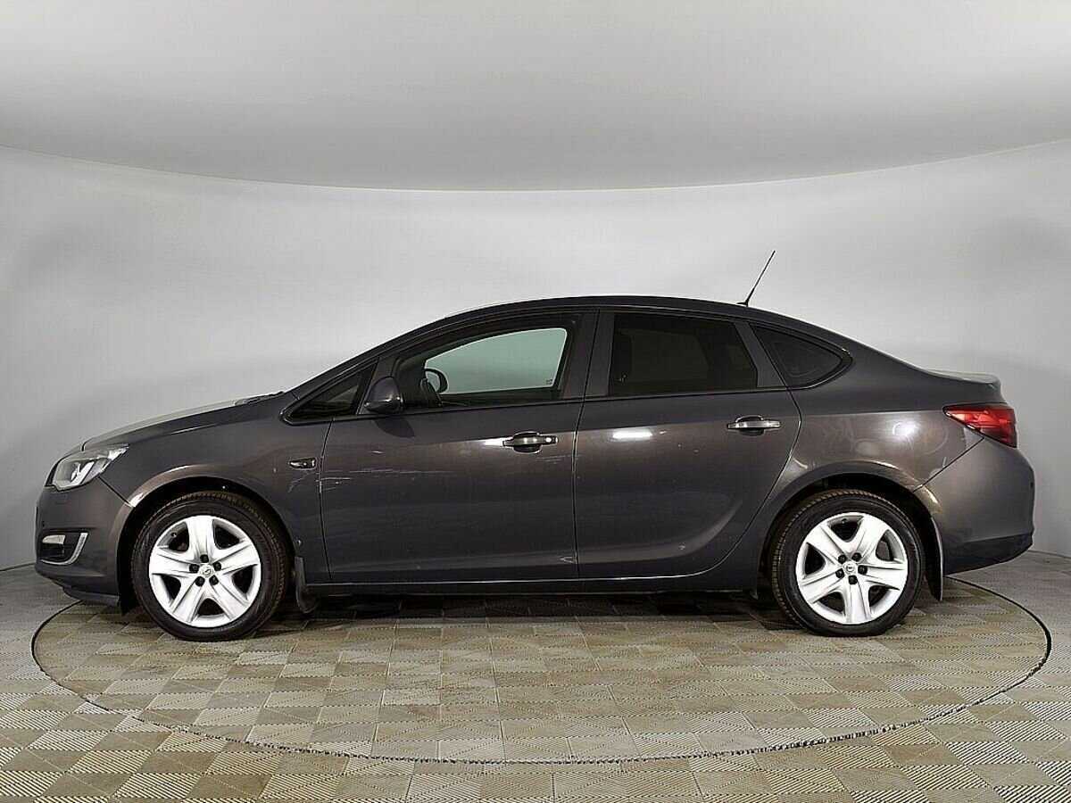 Opel Astra 2012 года с пробегом. Фото: #5