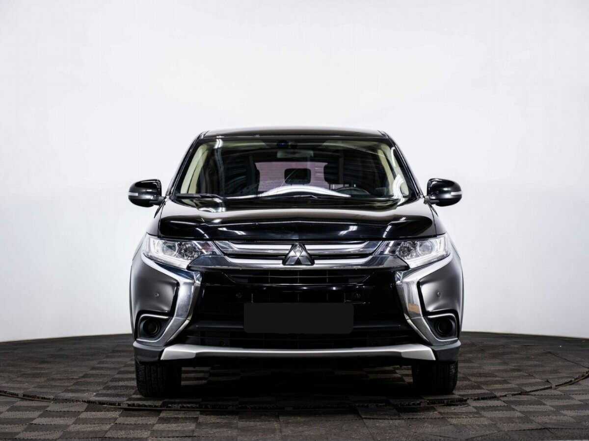 Mitsubishi Outlander 2018 года с пробегом. Фото: #1