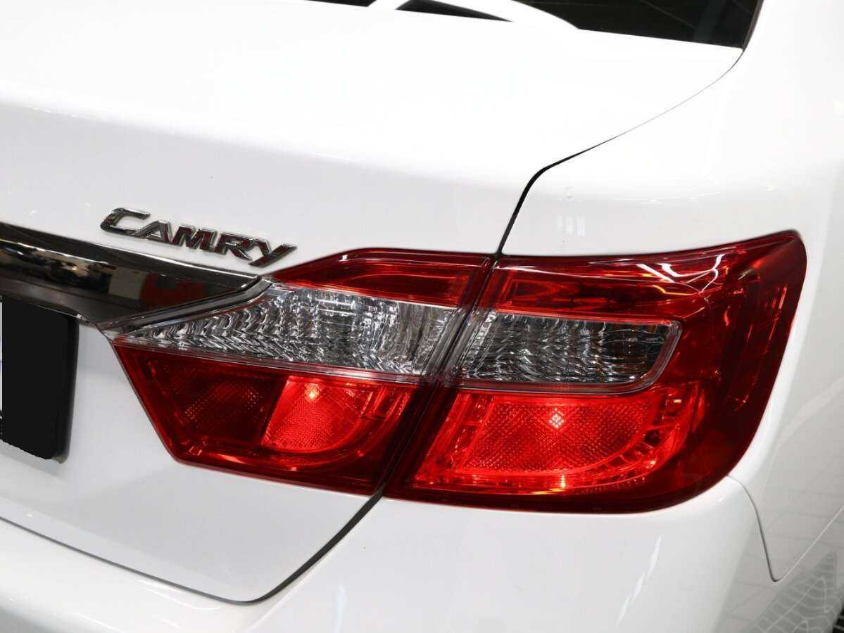 Toyota Camry 2013 года с пробегом. Фото: #5