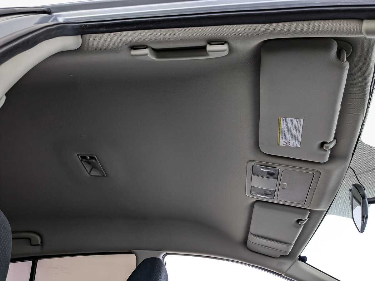 Nissan Tiida 2013 года с пробегом. Фото: #22