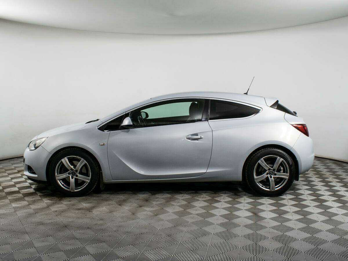 Opel Astra 2012 года с пробегом. Фото: #7