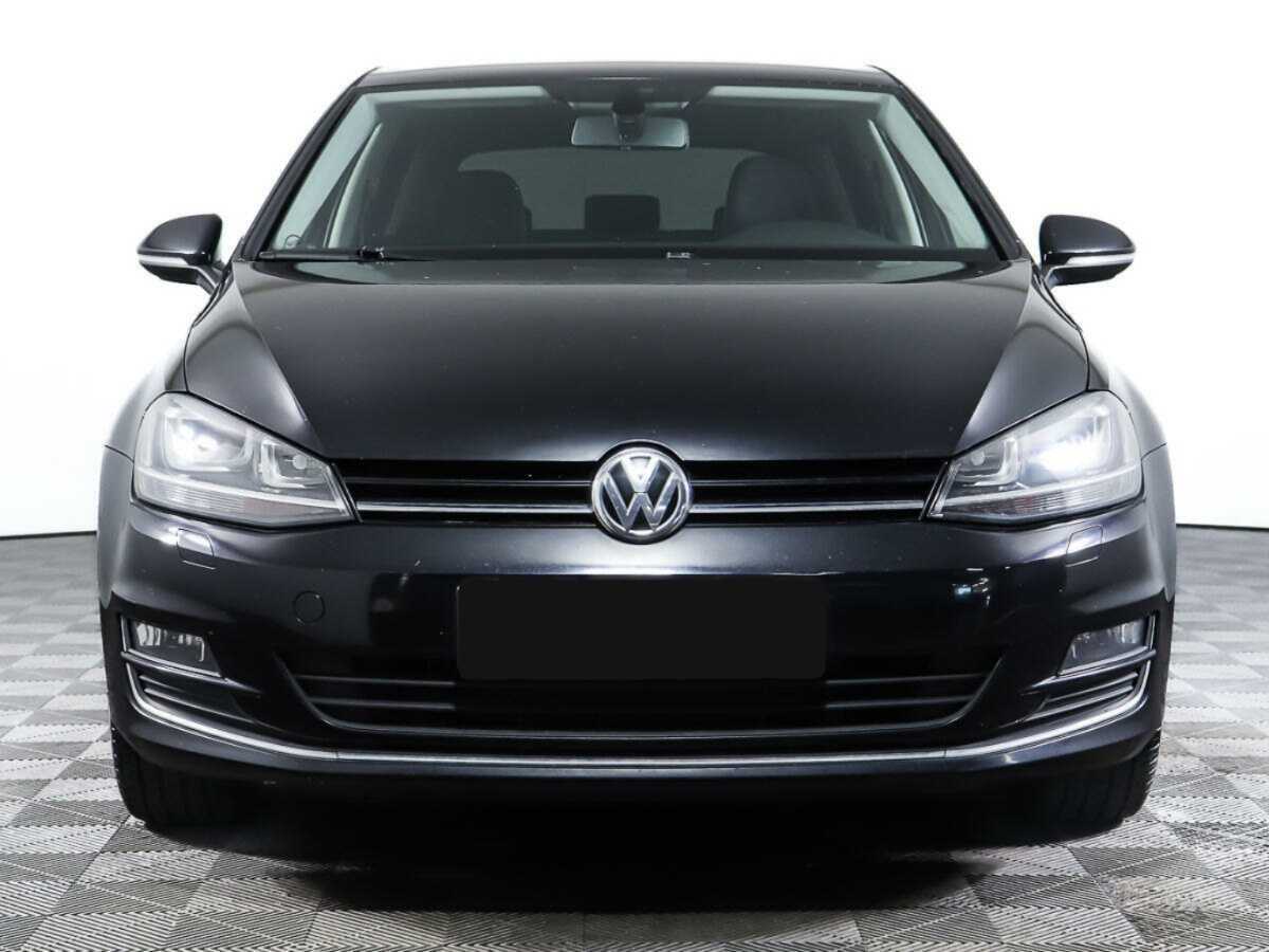 Volkswagen Golf 2013 года с пробегом. Посмотреть фото