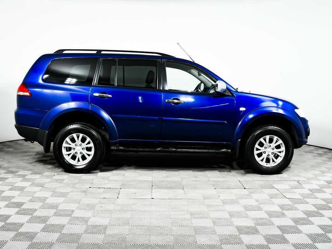 Mitsubishi Pajero Sport 2014 года с пробегом. Фото: #3