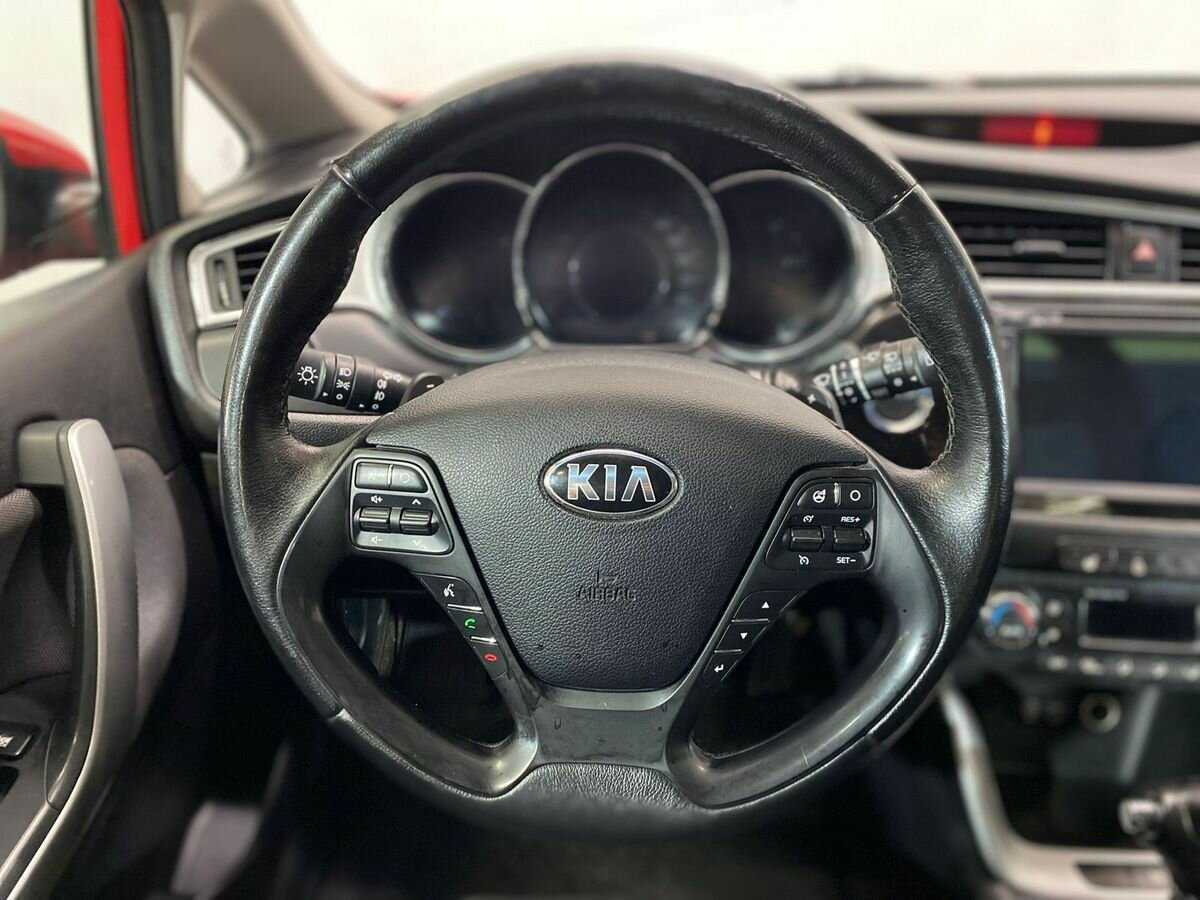 Kia Ceed 2016 года с пробегом. Фото: #12