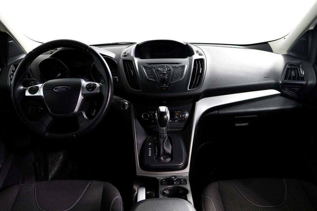 Ford Kuga 2015 года с пробегом. Фото: #10