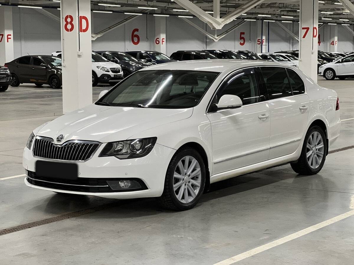 Skoda Superb 2014 года с пробегом. Фото: #0