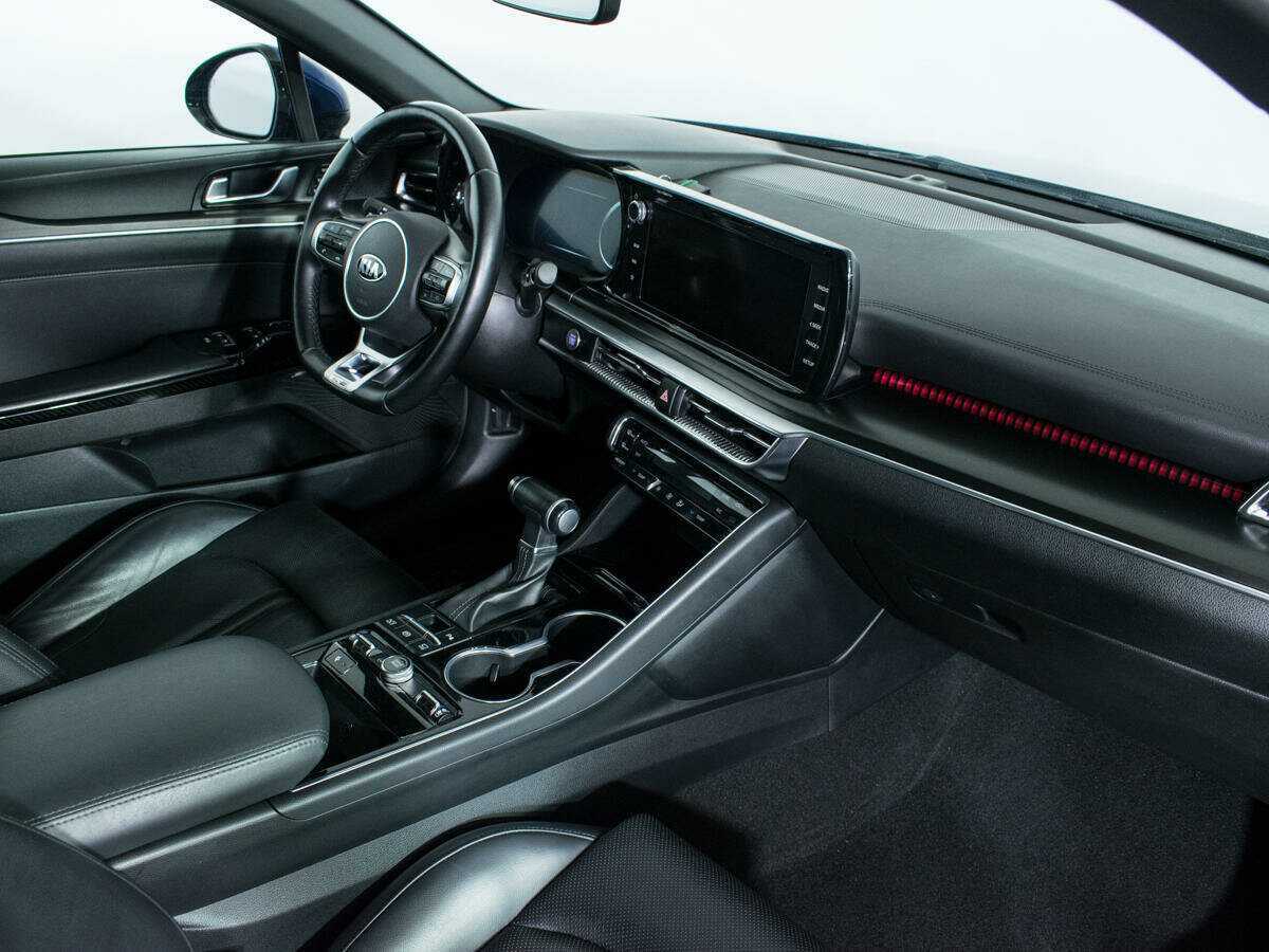 Kia K5 2021 года с пробегом. Фото: #8