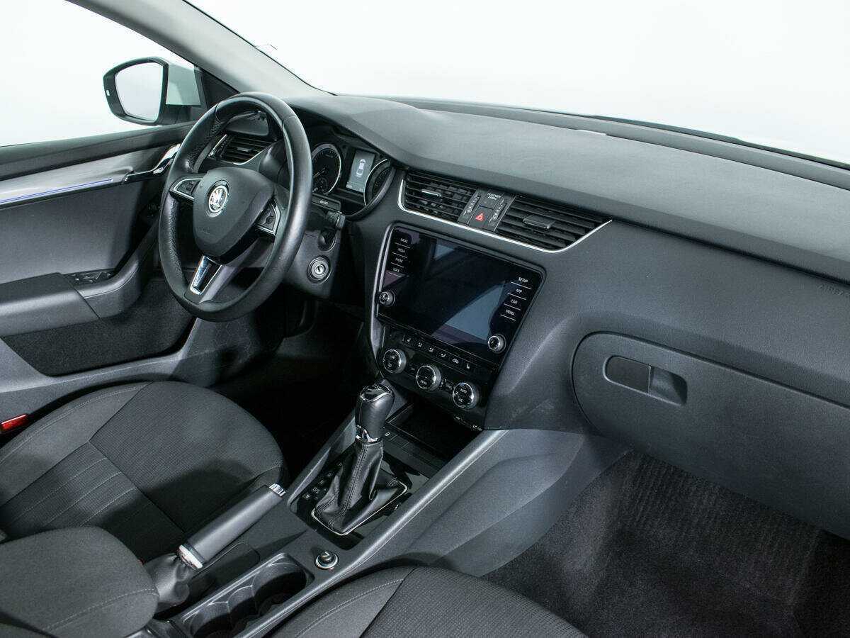 Skoda Octavia 2017 года с пробегом. Фото: #8