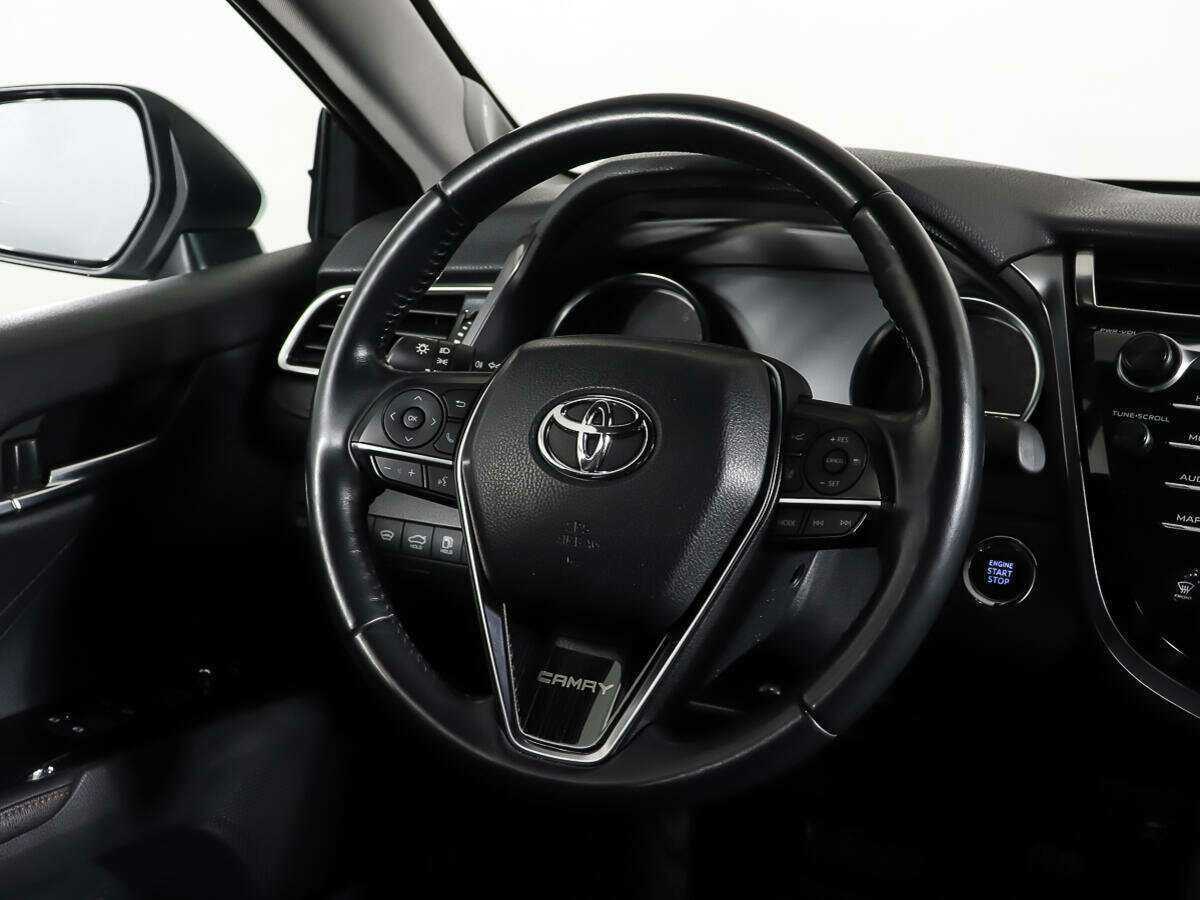 Toyota Camry 2020 года с пробегом. Фото: #13