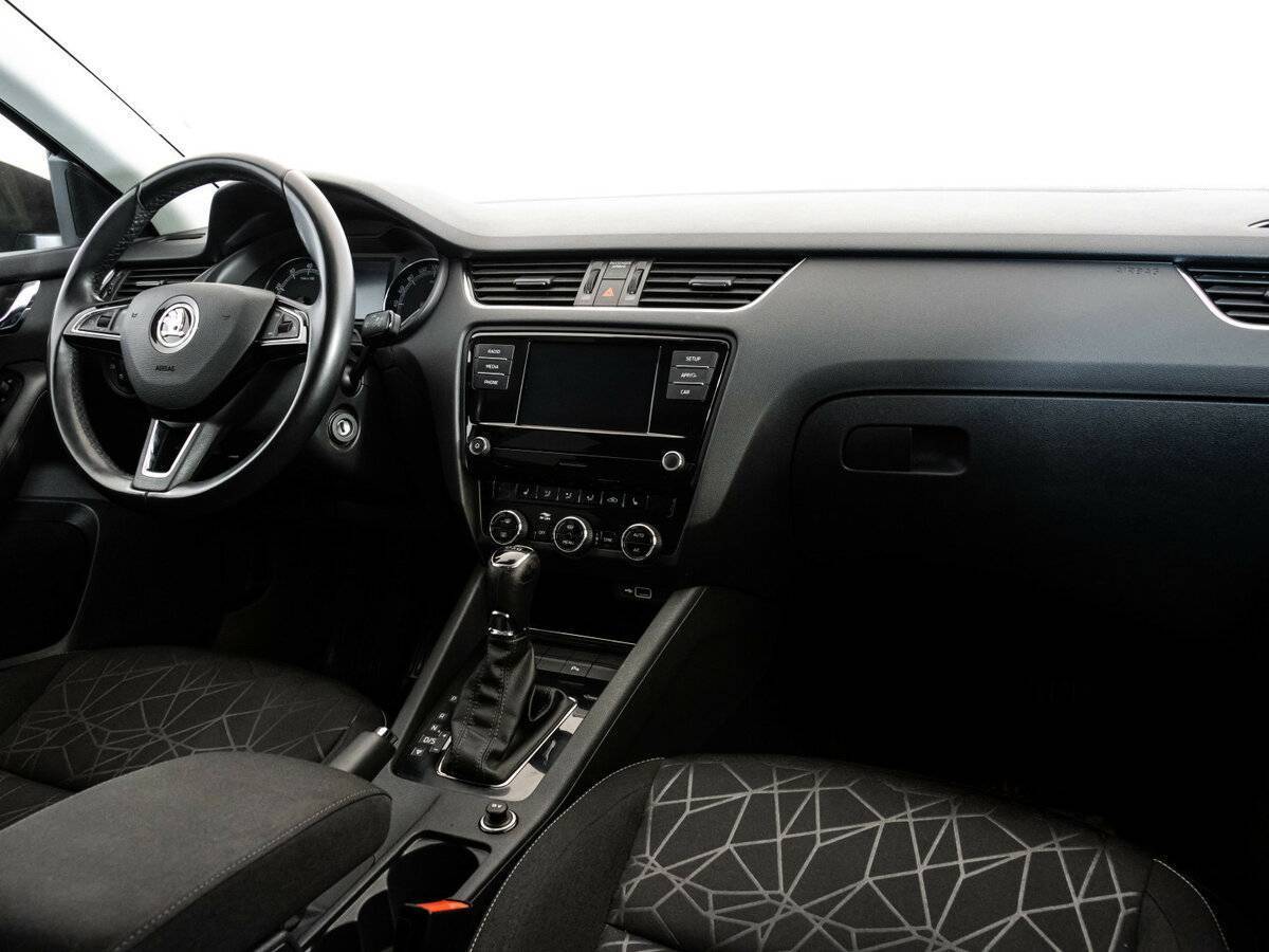 Skoda Octavia 2018 года с пробегом. Фото: #8