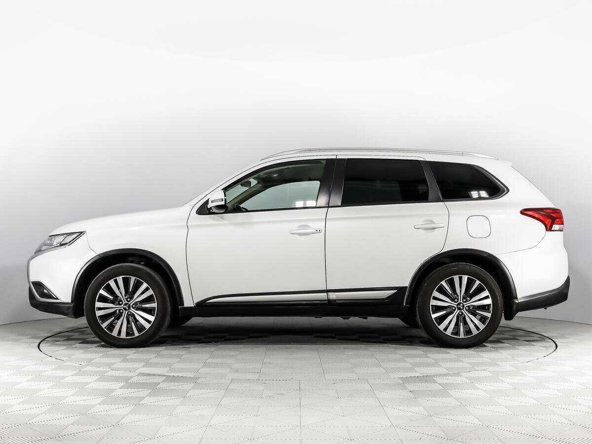Mitsubishi Outlander 2020 года с пробегом. Фото: #7