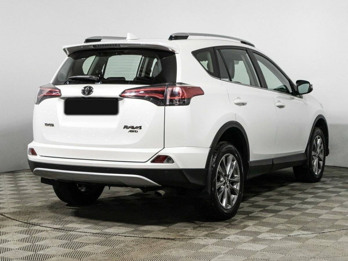 Toyota RAV4 2018 года с пробегом. Фото: #4
